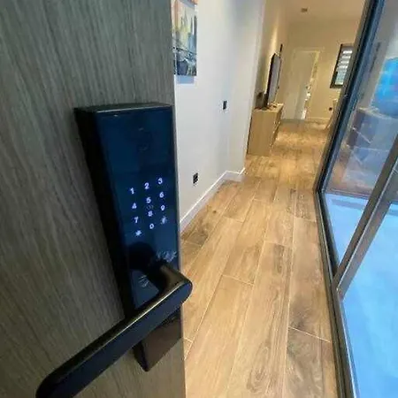 Luxury Downtown *
